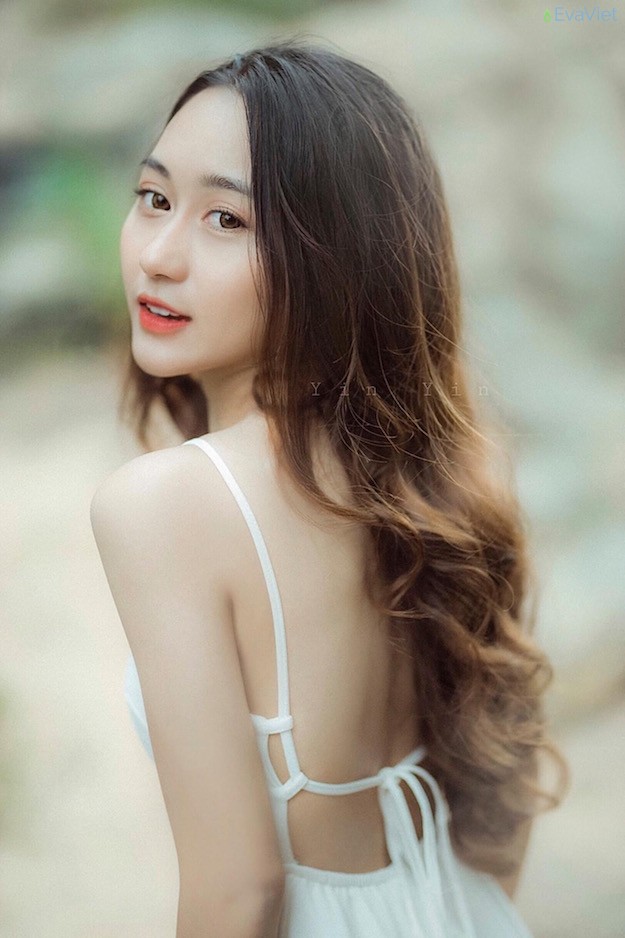 Vẻ đẹp trong sáng của Yin Yin