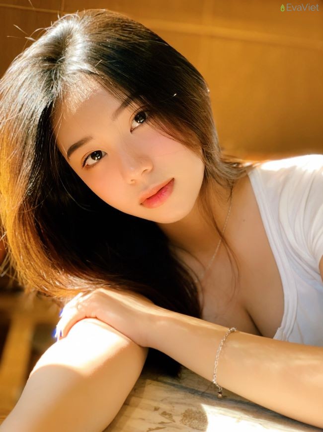 Vẻ đẹp khiến vạn người mê của cô nàng