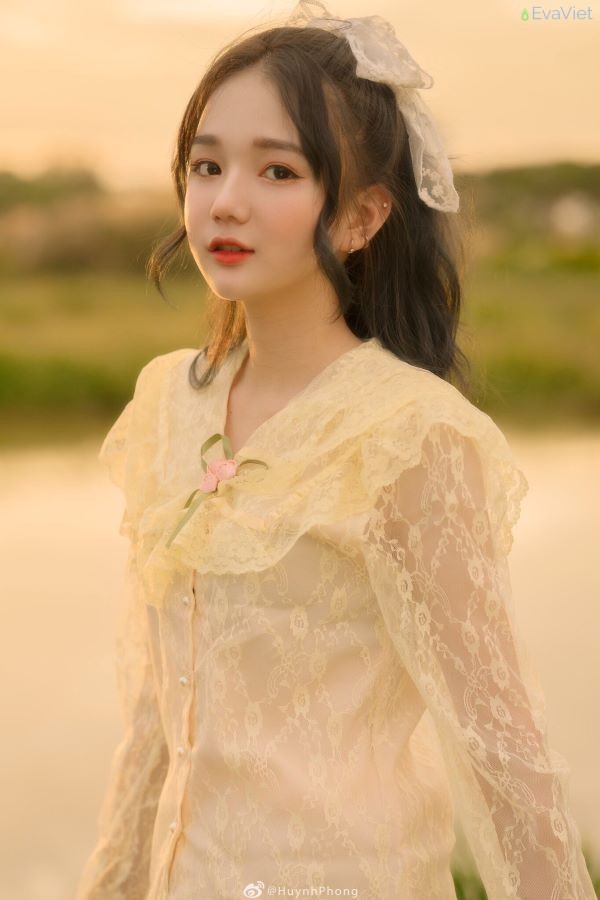 Lâm Lê Hotgirl Xứ Thanh tâm sự: "Mình là một người ít có sức chịu đựng. Với mình vào showbiz là một thứ mình chưa bao giờ muốn."