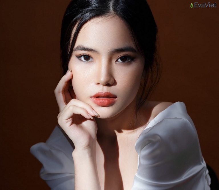 Diễn viên Lý Hồng Ân – Nụ hoa đang dần nở rộ