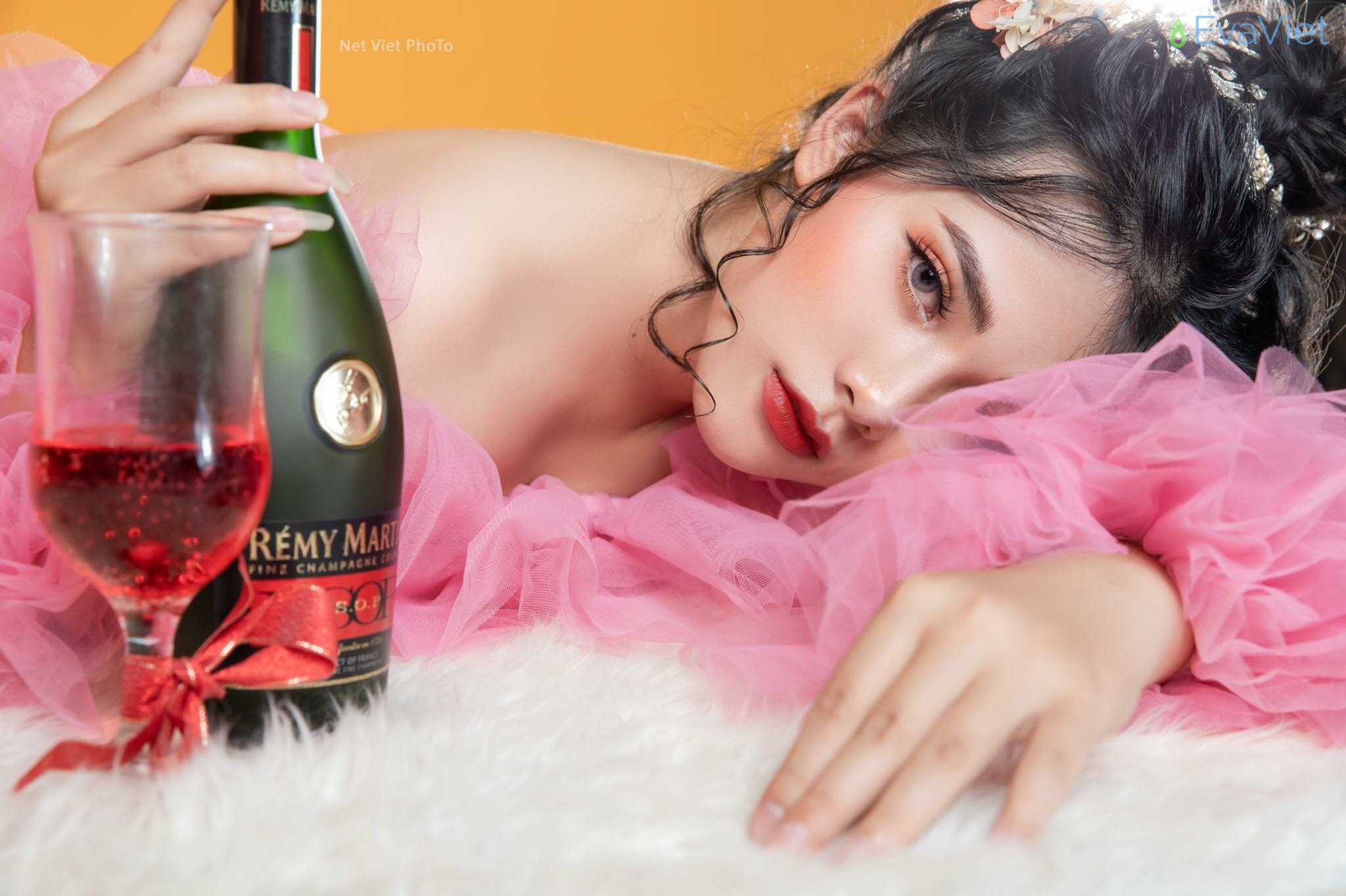 Những gam màu độc lạ trong từng layout makeup dành cho nàng dâu