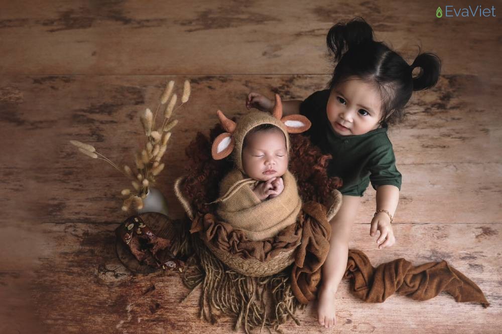 Những khoảnh khắc đáng yêu của 2 chị em