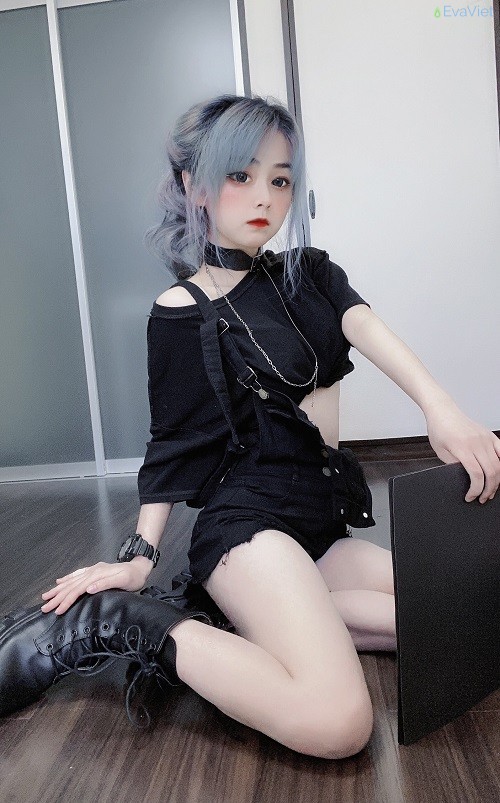 Cô nàng có gương mặt đáng yêu vạn người mê