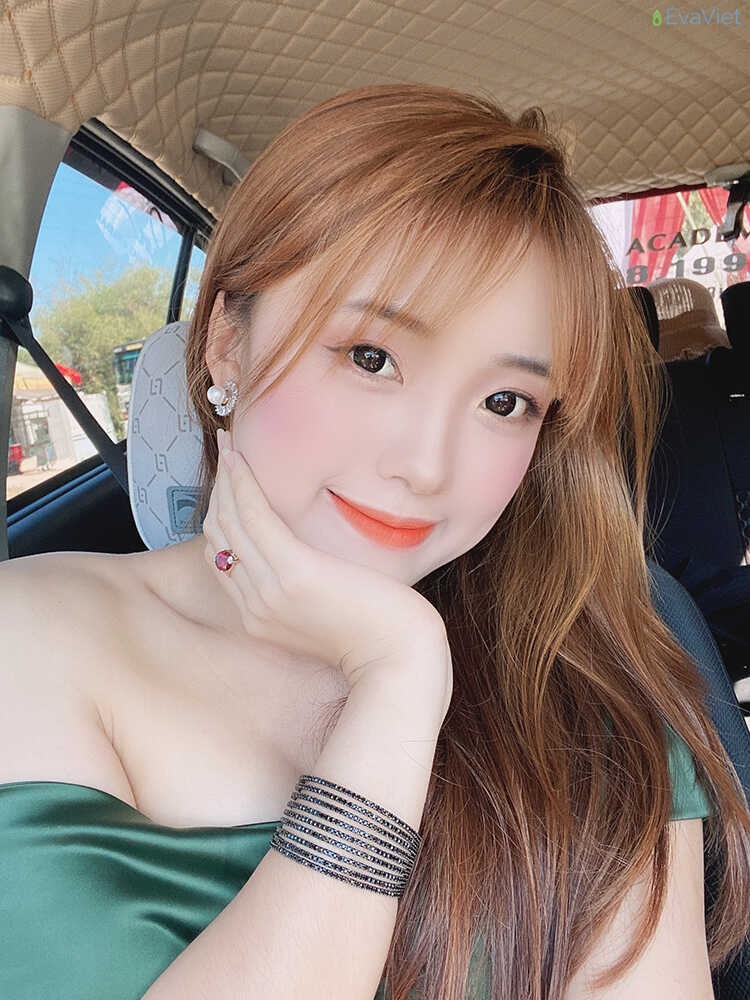 Hồng Nhung - founder Hồng Nhung Bridal Bình Dương