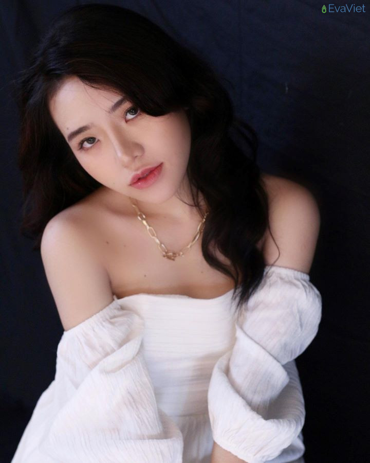 Nữ KOC với nét đẹp thanh thoát