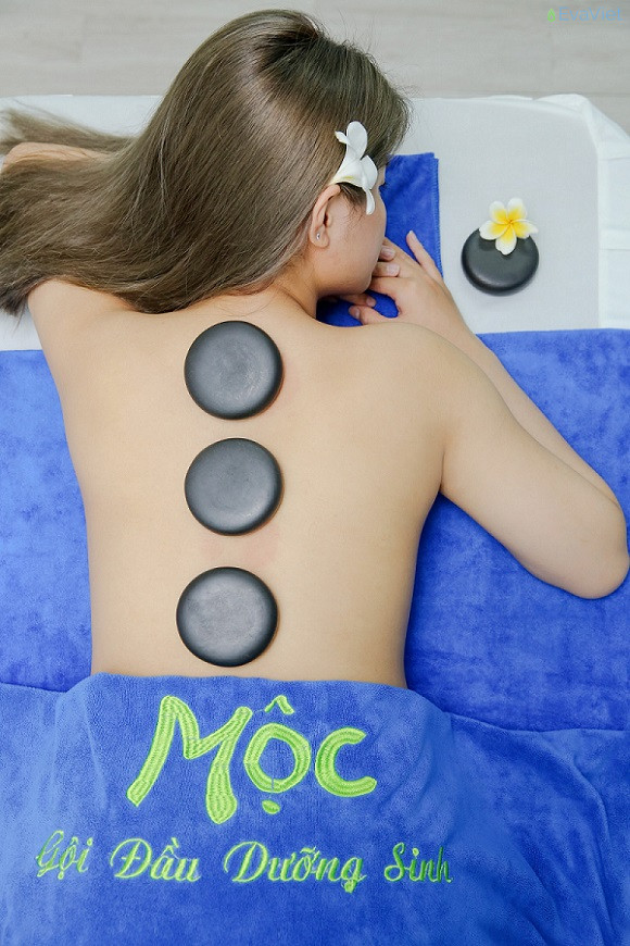 Thư giãn cùng dịch vụ massage body tại Mộc