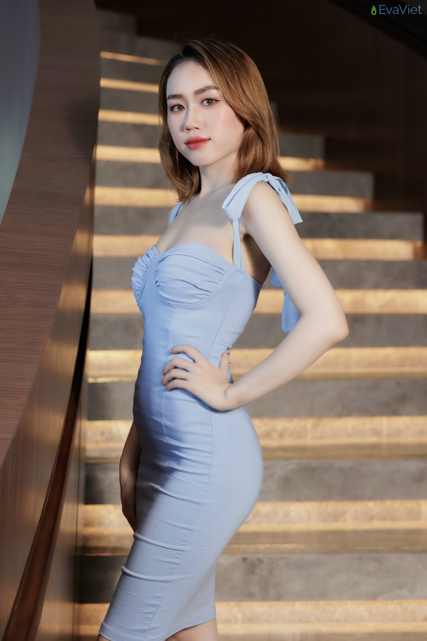 Vẻ đẹp rạng ngời đầy tự tin của cô nàng hotgirl