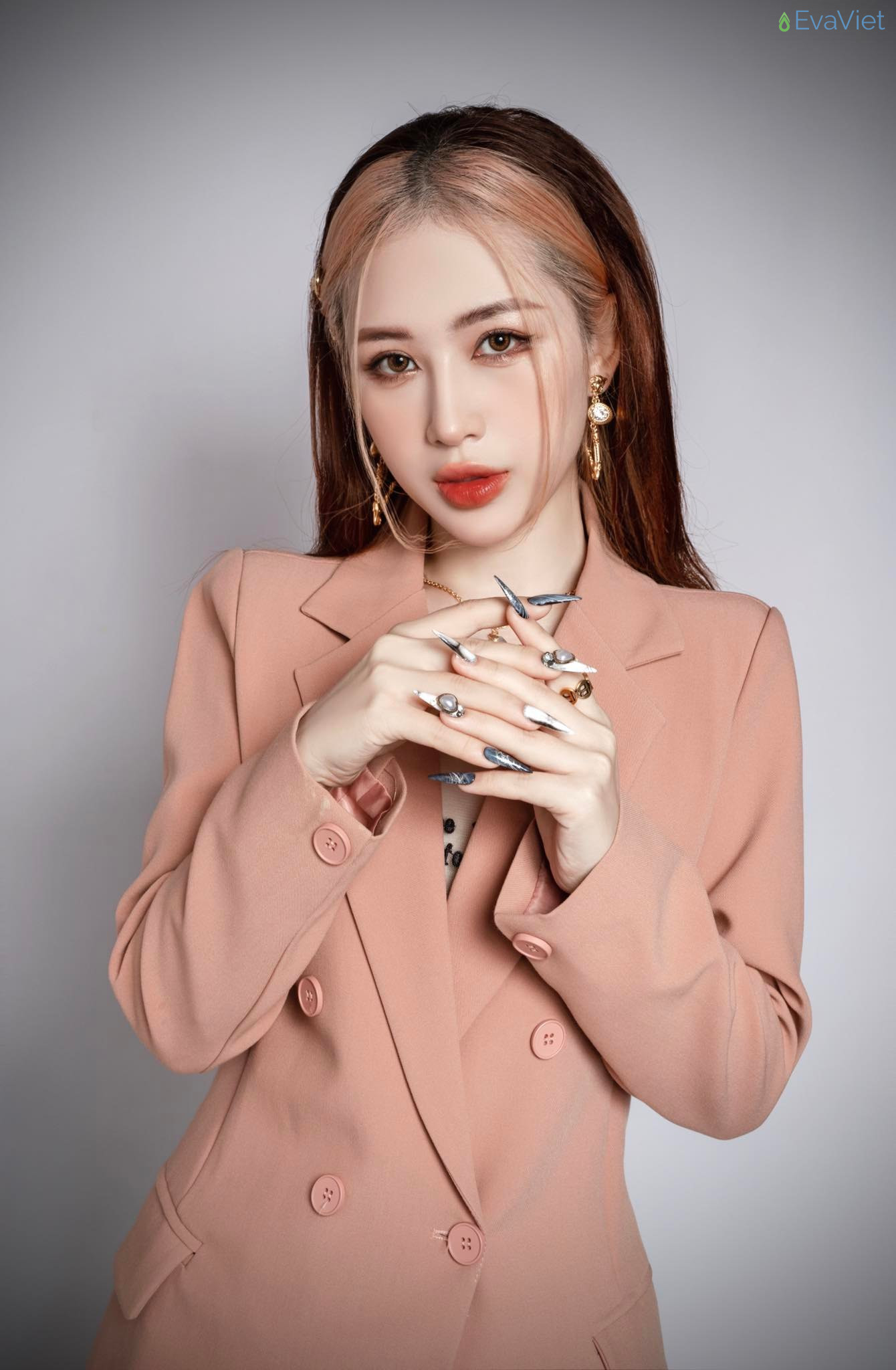 Master Phạm Trần Anh Nhi (NanaNHI) - Founder and CEO Học viện phun xăm NanaNhi Beauty Academy 